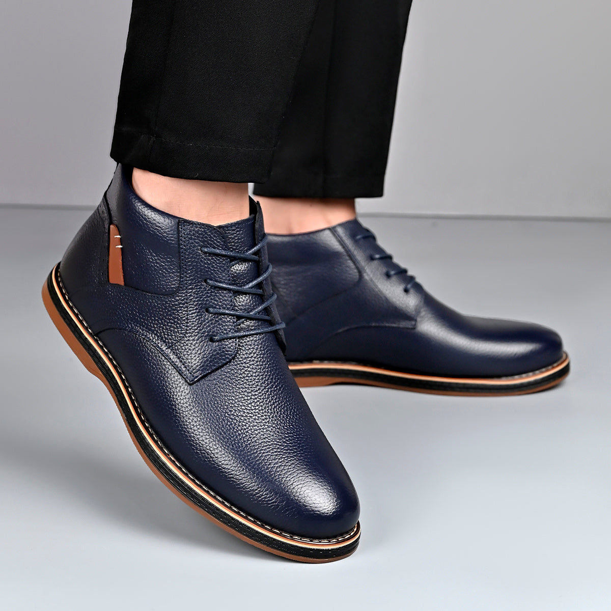 [Fearless of The Cold in Winter] New Winter Men'S Warm Lace-Up Boots, First Layer Cowhide Upper + Non-Slip Wear-Resistant Rubber Sole + Thickened Fleece Lining - Comfortable And Warm, 10 Sizes to Choose From, Suitable for Daily Leisure
