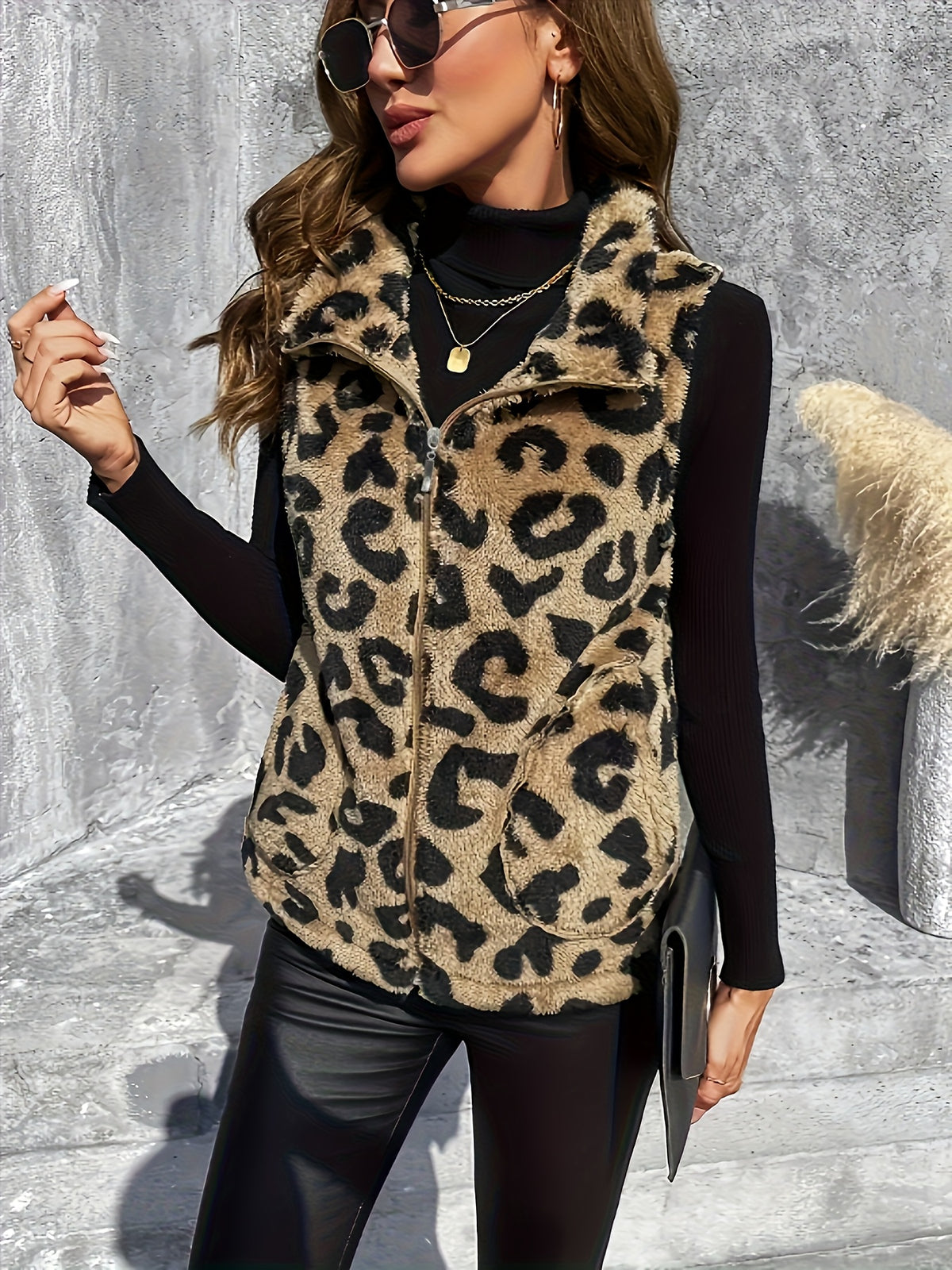 Yudomi Women's Leopard Print Teddy High Neck Sleeveless Vest
