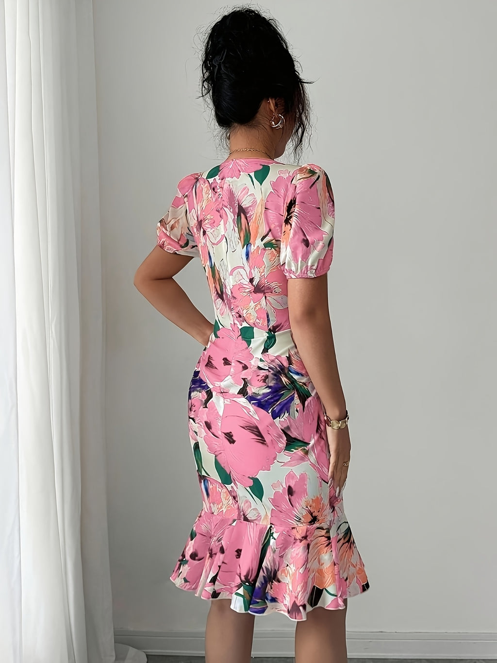 Elegant Square Neck Puff Sleeve Cinched Waist Ruffled Retro Vacation Floral Dress